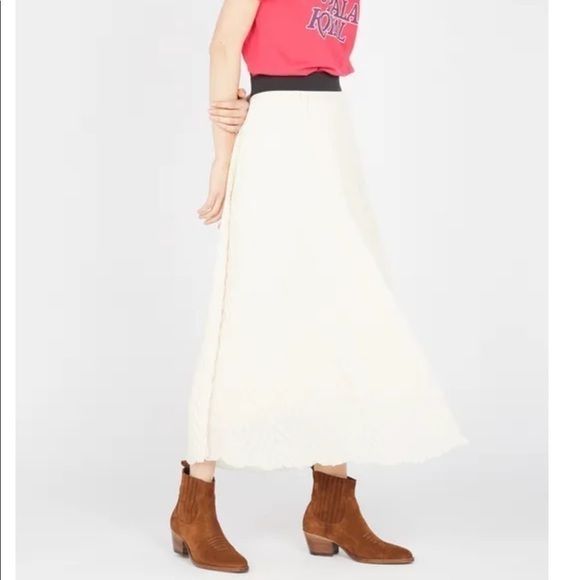 Maje Suede Western Cowboy Women’s Flats Boots - Picture 4 of 16